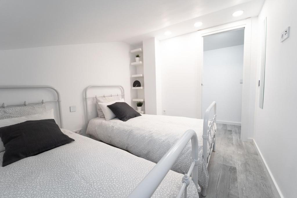 Buhardilla Comillas Beach En Primera Linea De Playa, Wifi, Netflix Esterno foto